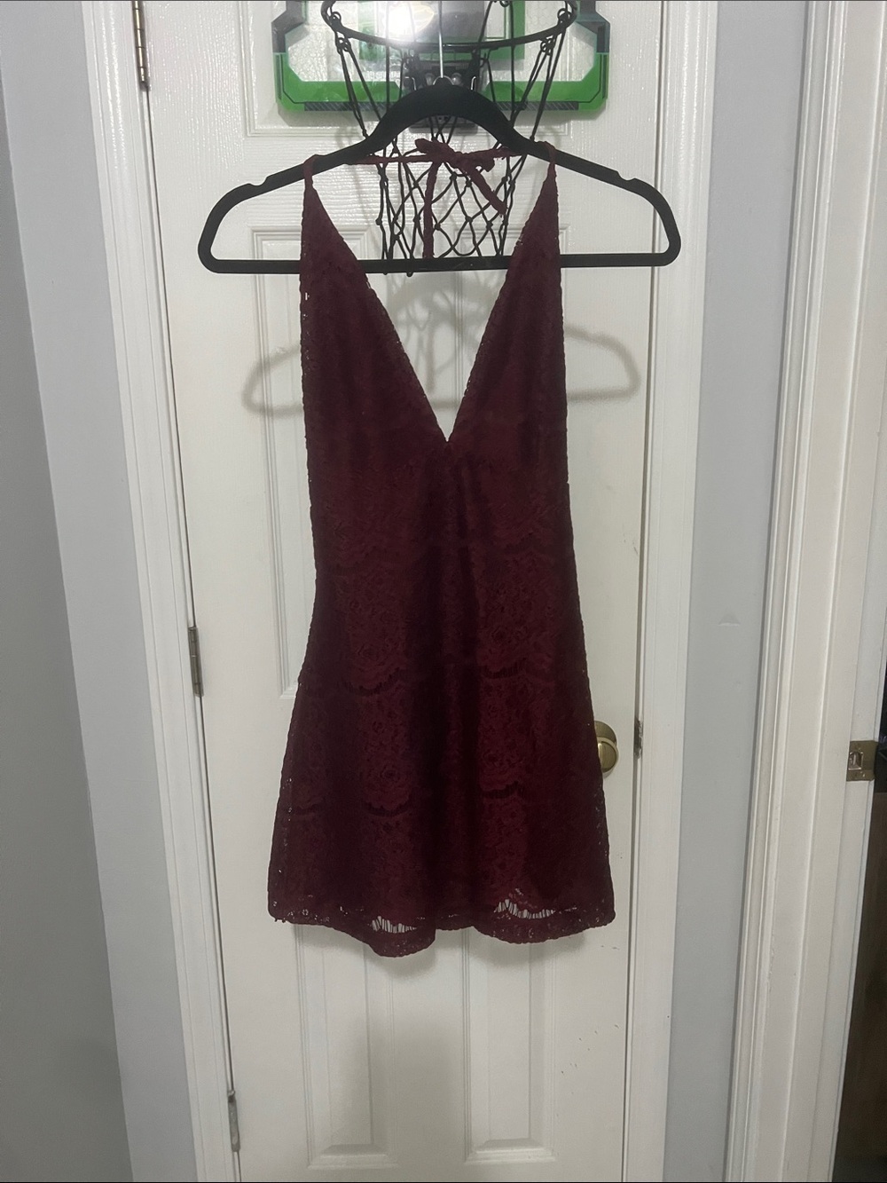 Women's Lace V-Neck Mini Dress - lace Burgundy